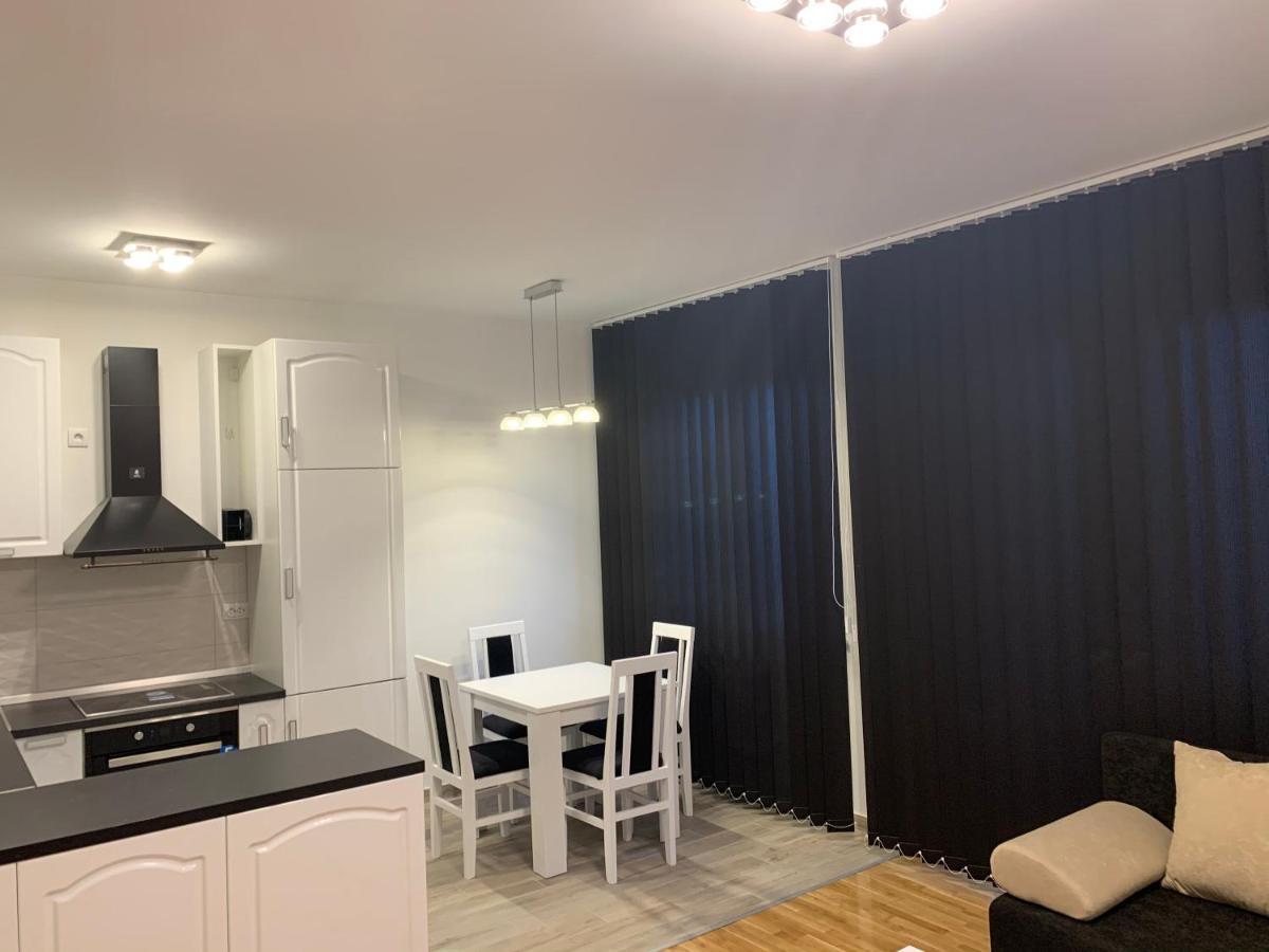 Royal Residence Apartmani Панчево Экстерьер фото